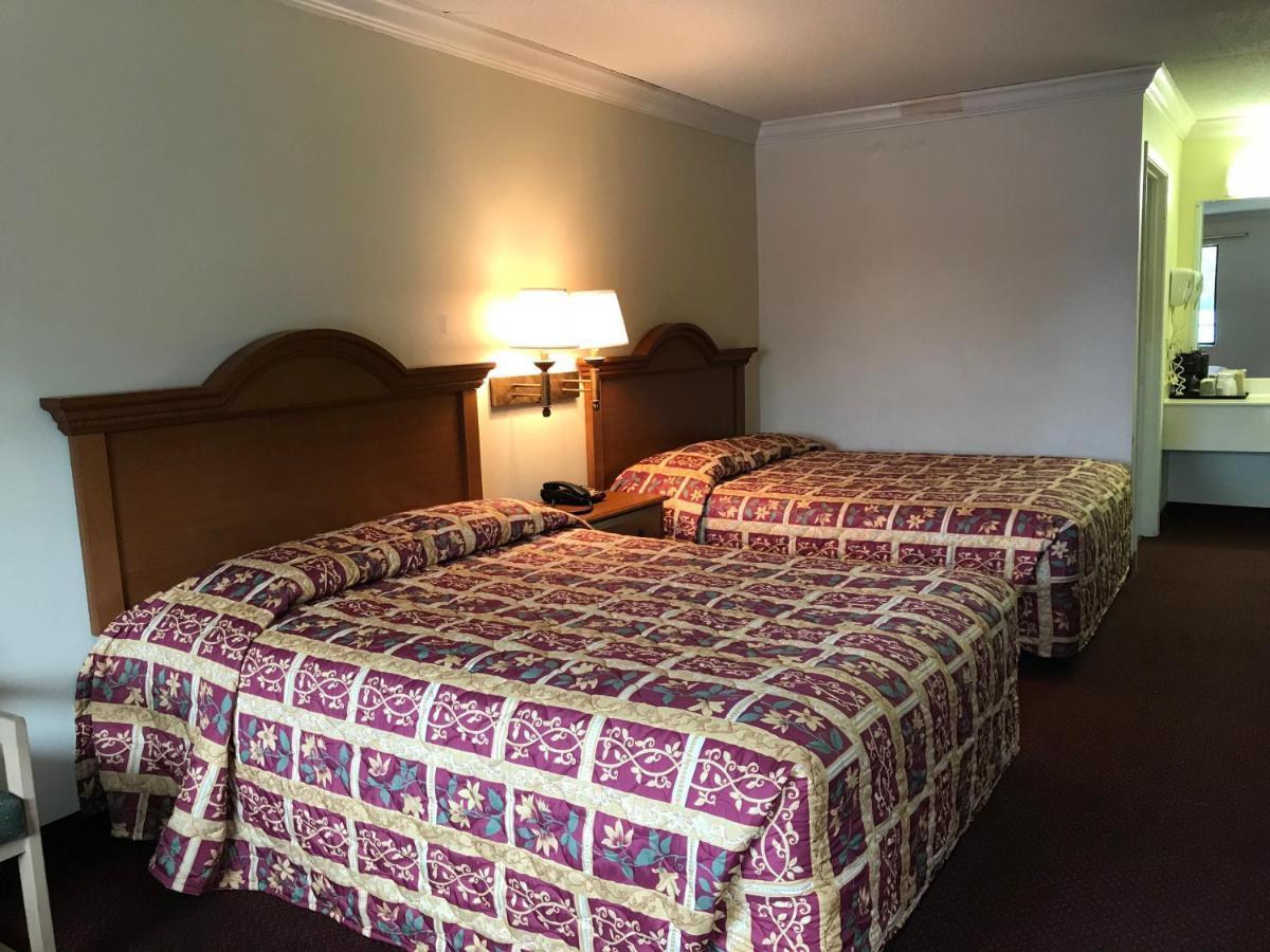 Bayfront Inn בילוקסי מראה חיצוני תמונה